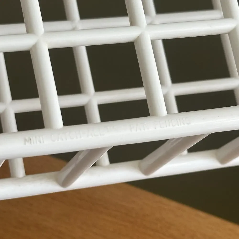 Vintage 1983 Yaffa Mini Catch-All White Wall Mount Magazine Holder Rack RARE HTF